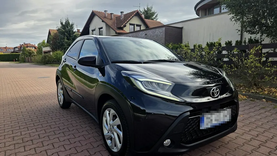 TOYOTA Aygo X -