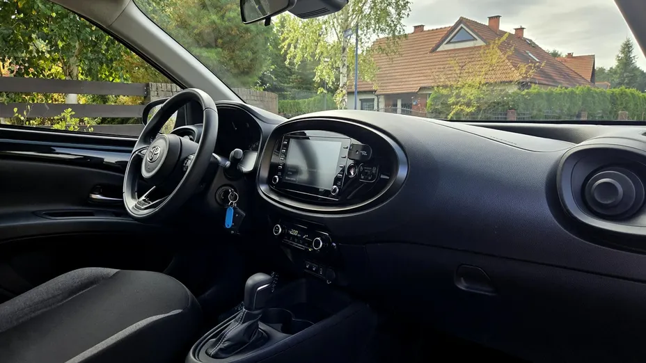 TOYOTA Aygo X -