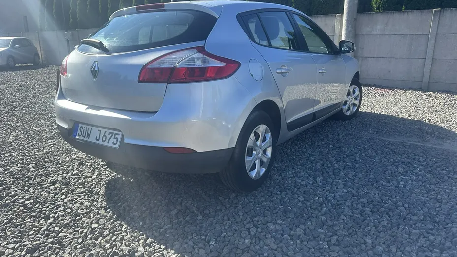 RENAULT Megane -