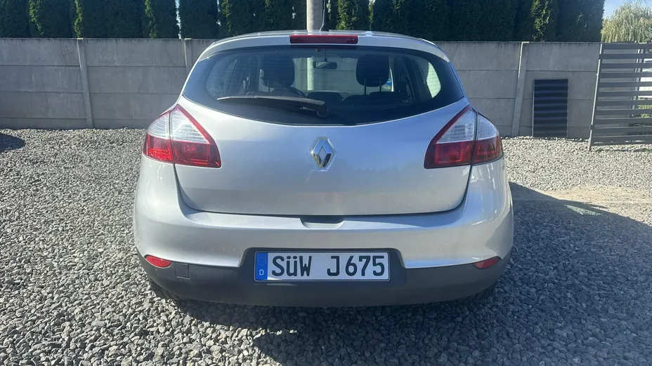 RENAULT Megane -