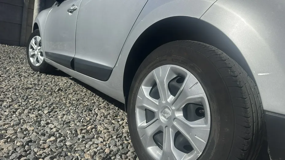 RENAULT Megane -