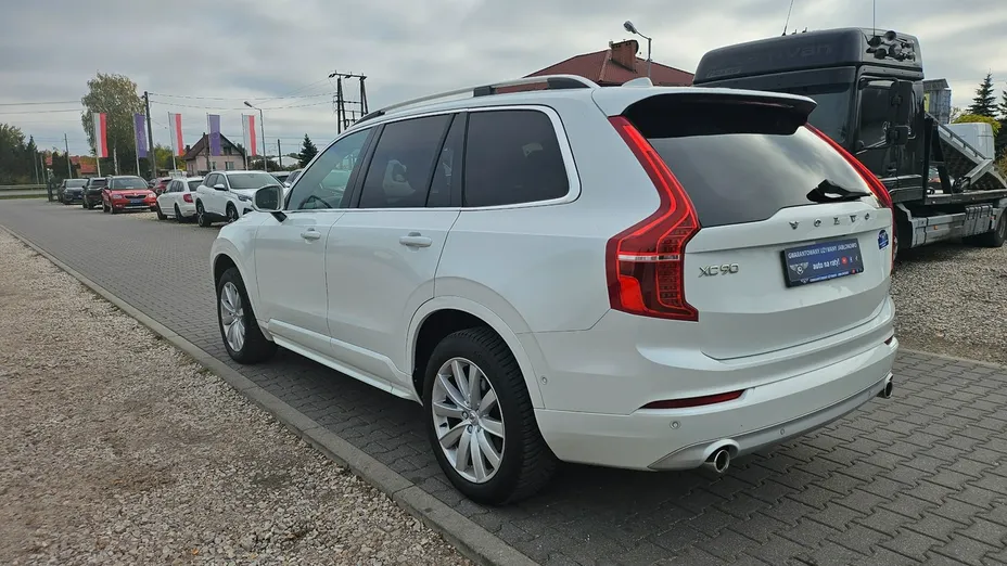 VOLVO XC90 -
