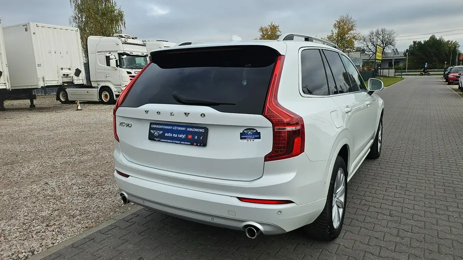 VOLVO XC90 -