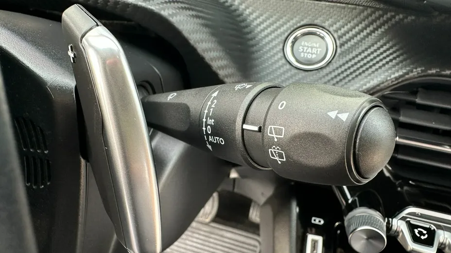 PEUGEOT 2008 -