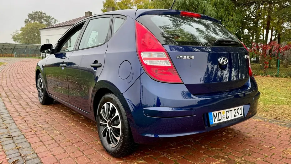 HYUNDAI i30 -