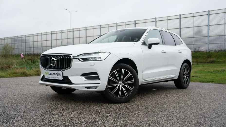 VOLVO XC60 -