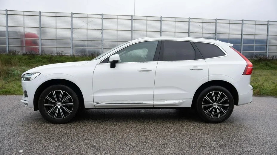 VOLVO XC60 -