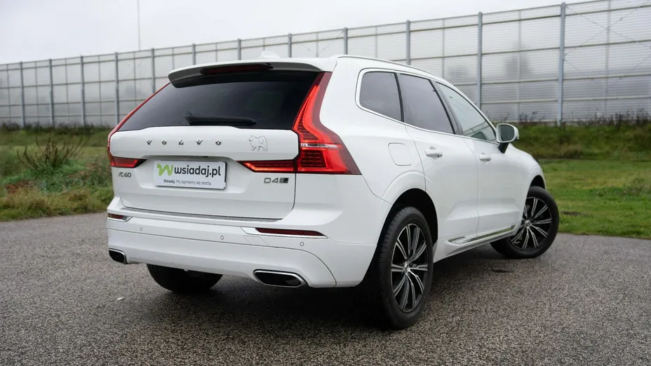 VOLVO XC60 -