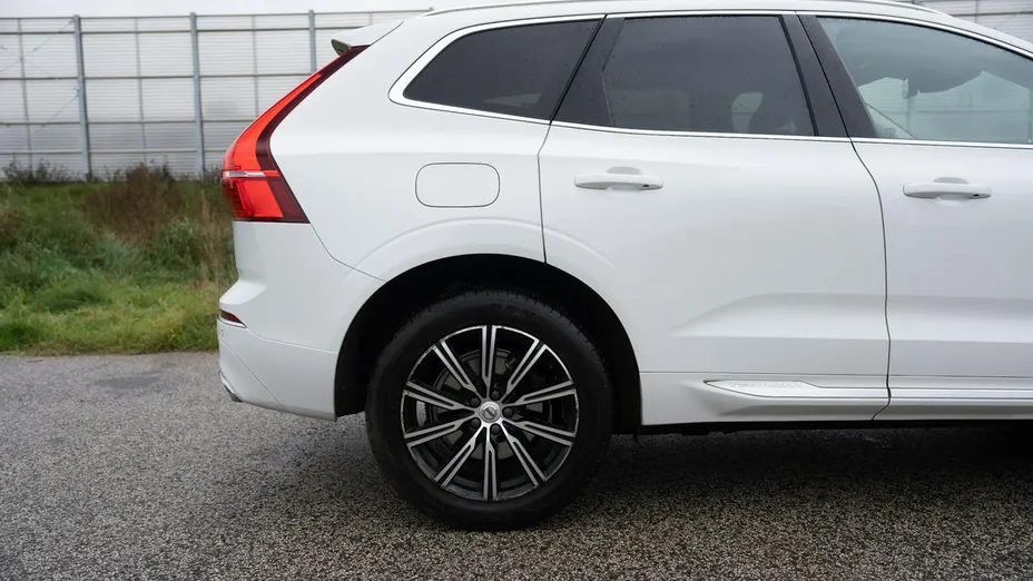 VOLVO XC60 -