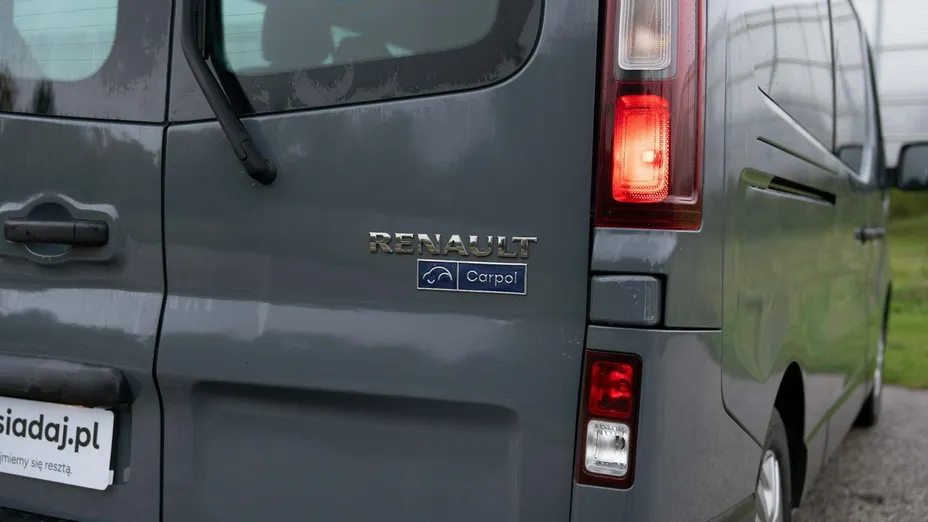 RENAULT Trafic -