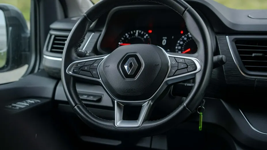 RENAULT Trafic -