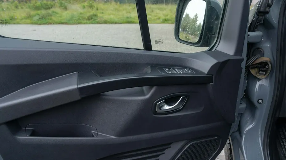 RENAULT Trafic -