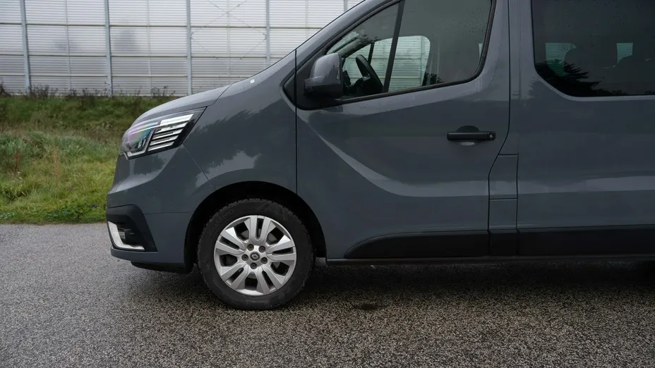 RENAULT Trafic -