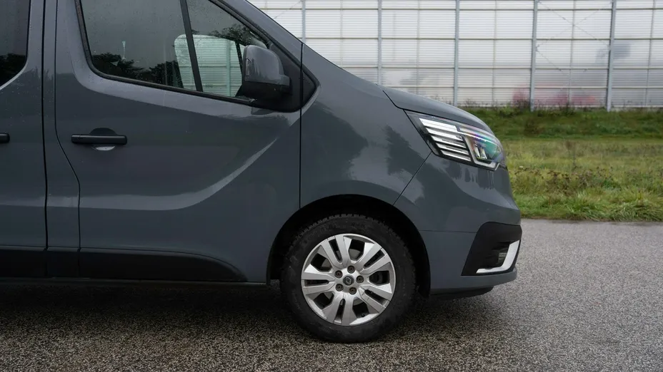 RENAULT Trafic -