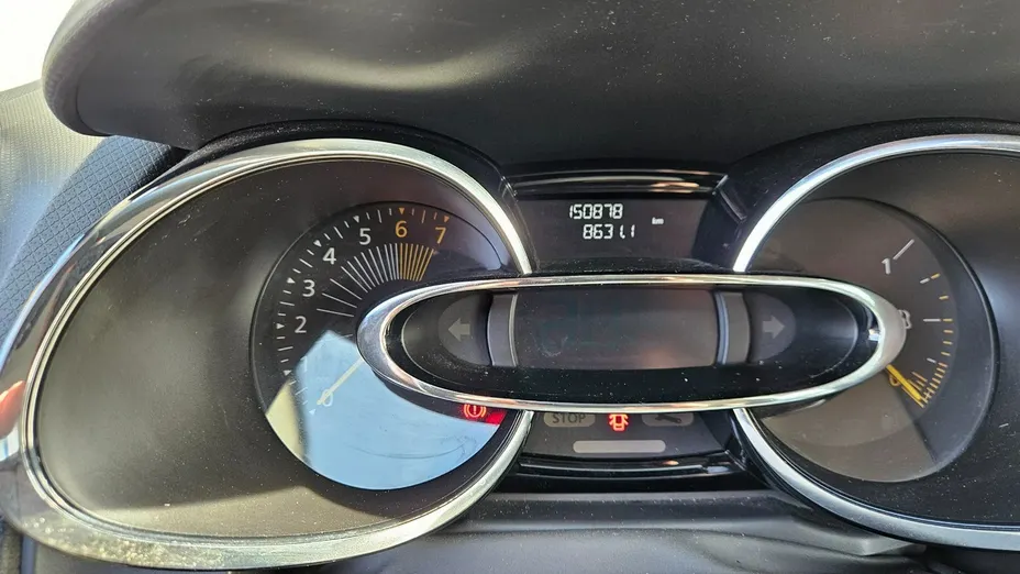 RENAULT Clio -