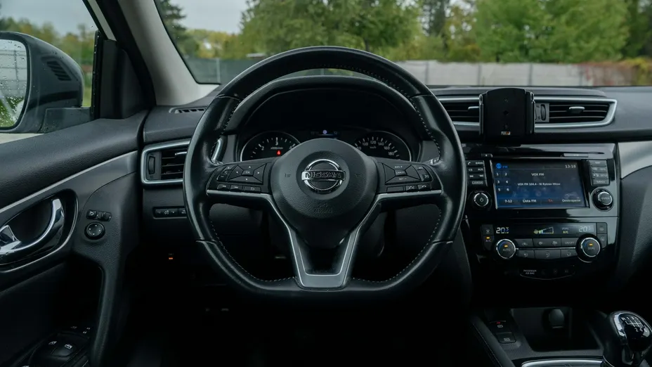 NISSAN Qashqai -