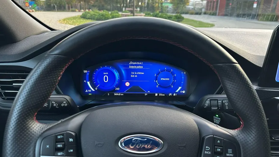 FORD Kuga -