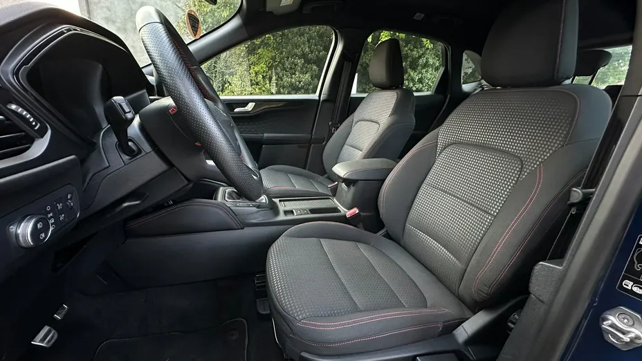 FORD Kuga -