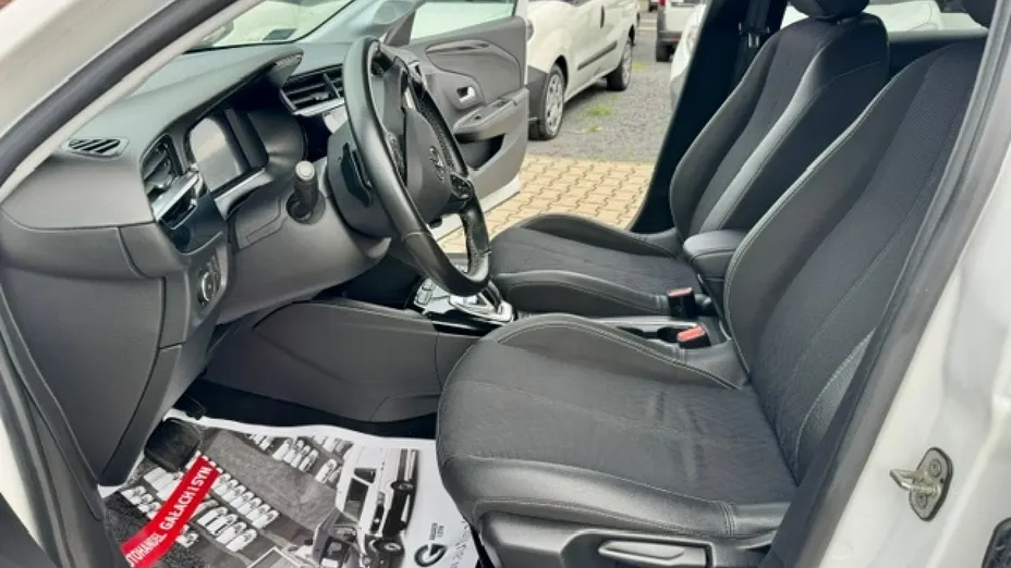 OPEL Corsa -