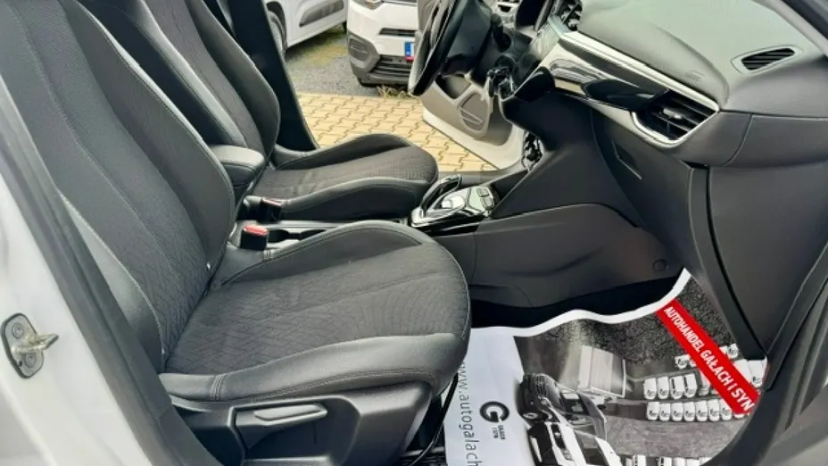 OPEL Corsa -