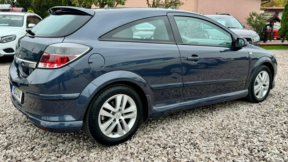 OPEL Astra -