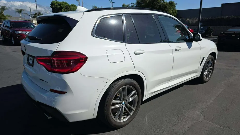 BMW X3 -