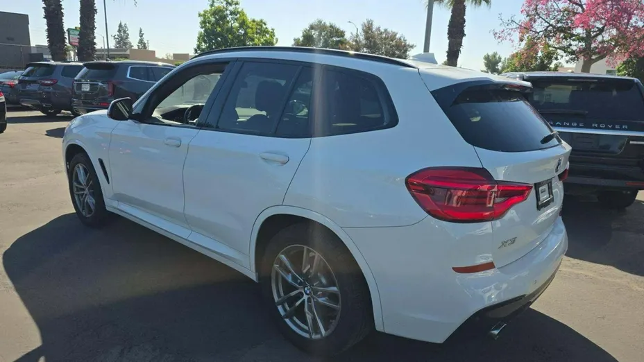 BMW X3 -
