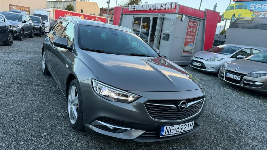 OPEL Insignia -