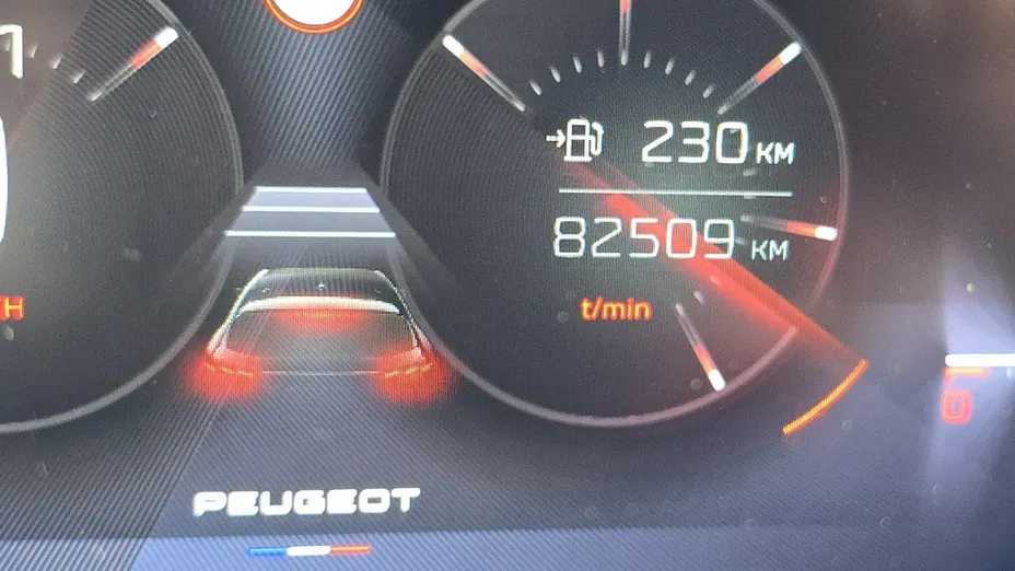 PEUGEOT 308 -