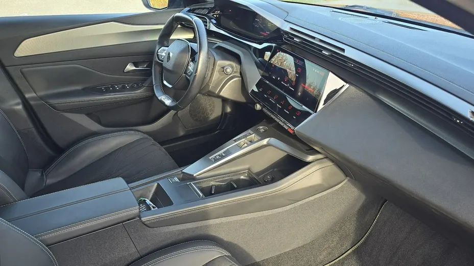 PEUGEOT 308 -