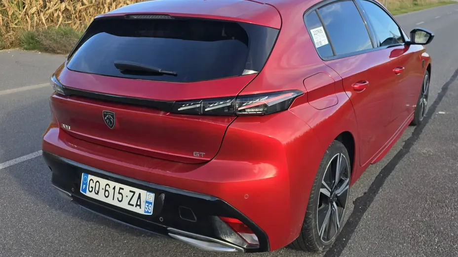 PEUGEOT 308 -