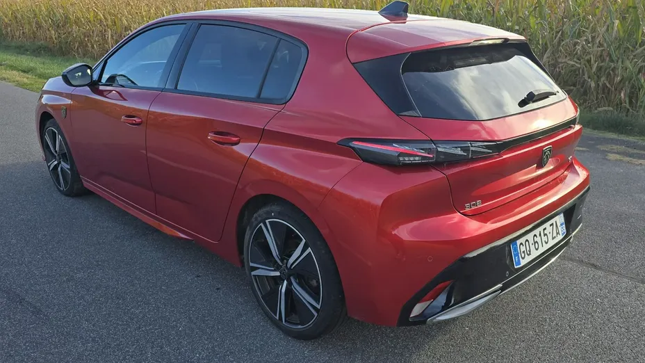 PEUGEOT 308 -
