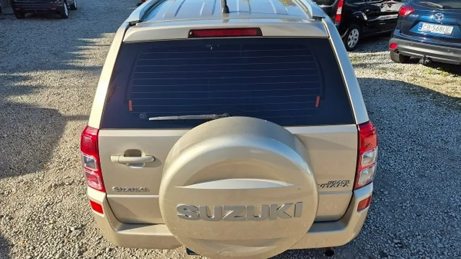SUZUKI Grand Vitara -