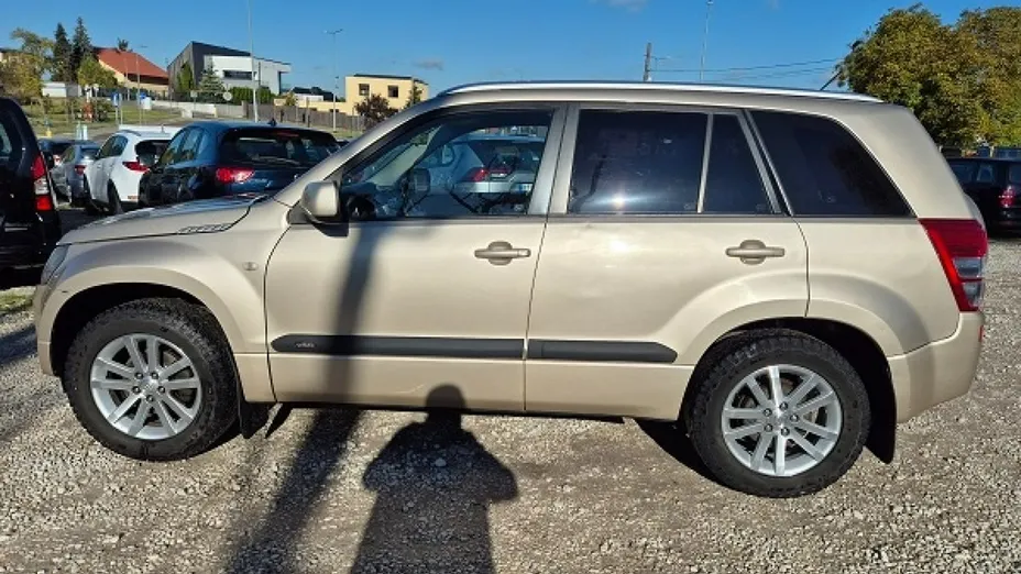 SUZUKI Grand Vitara -