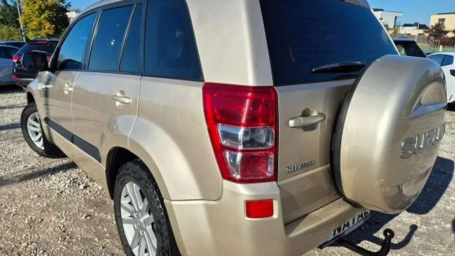 SUZUKI Grand Vitara -