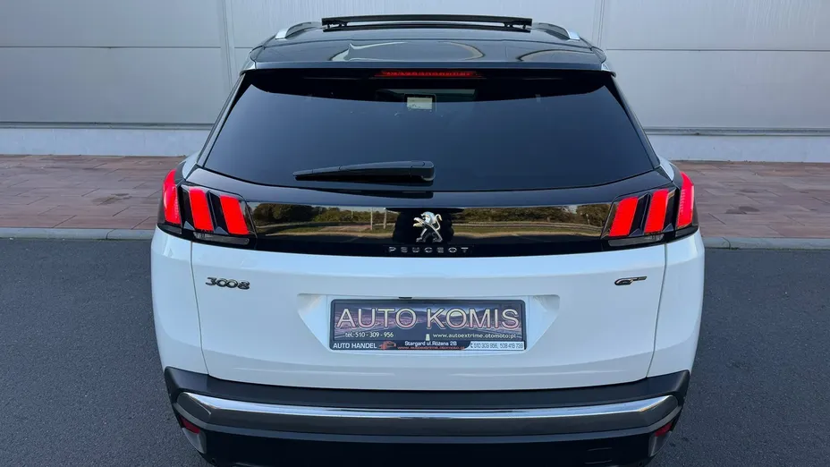 PEUGEOT 3008 -