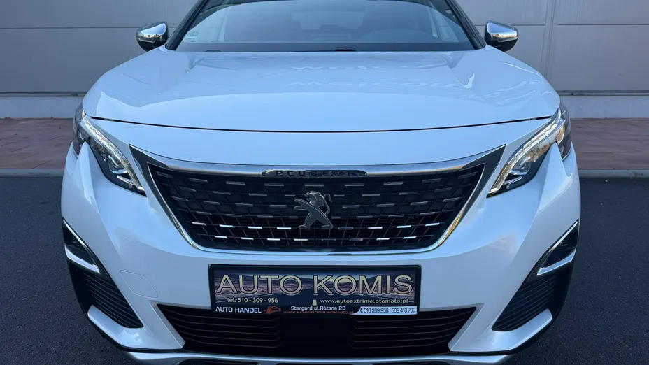PEUGEOT 3008 -