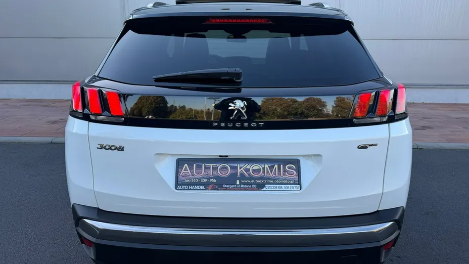 PEUGEOT 3008 -