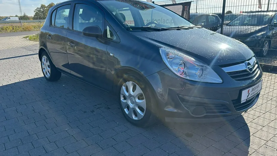 OPEL Corsa -