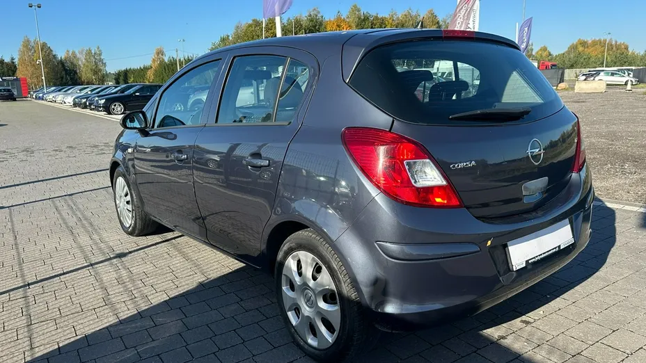 OPEL Corsa -
