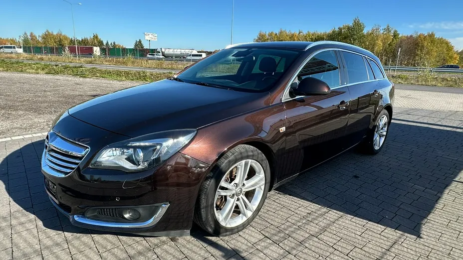 OPEL Insignia -