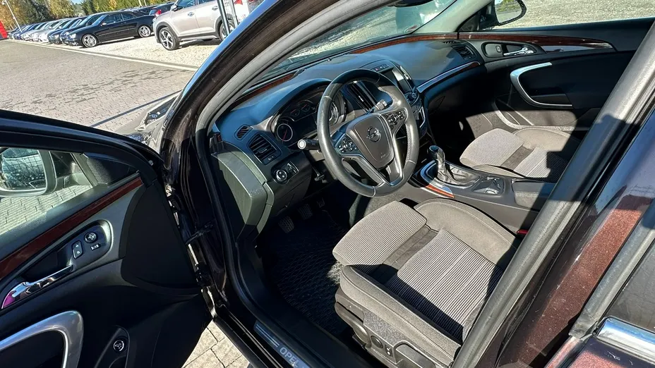 OPEL Insignia -