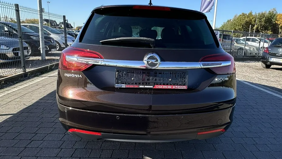 OPEL Insignia -