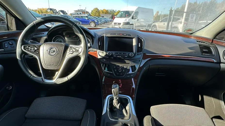 OPEL Insignia -