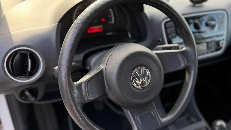 VOLKSWAGEN up! -