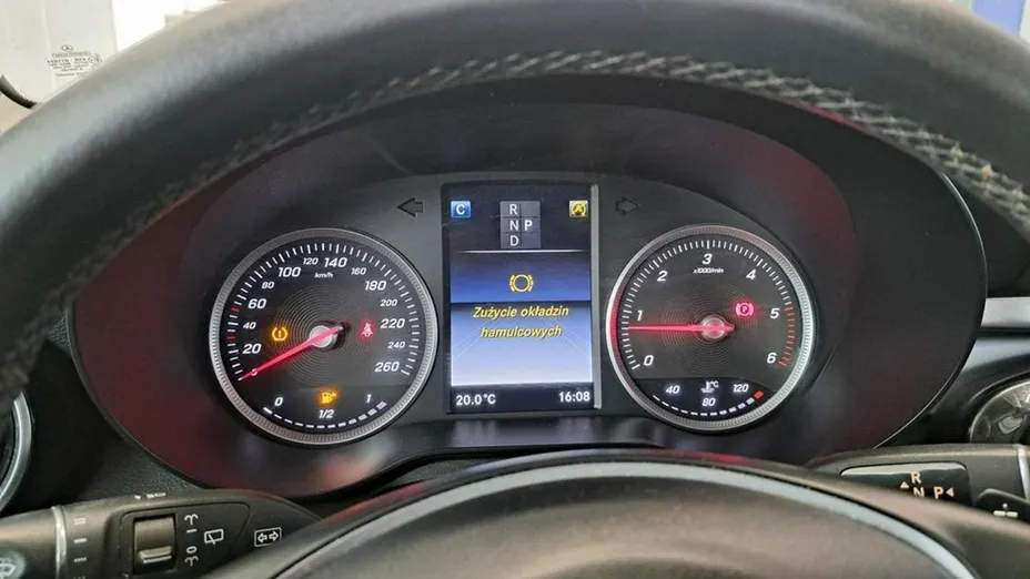 MERCEDES-BENZ GLC -