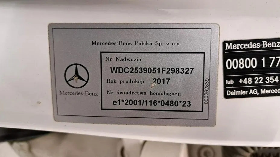 MERCEDES-BENZ GLC -