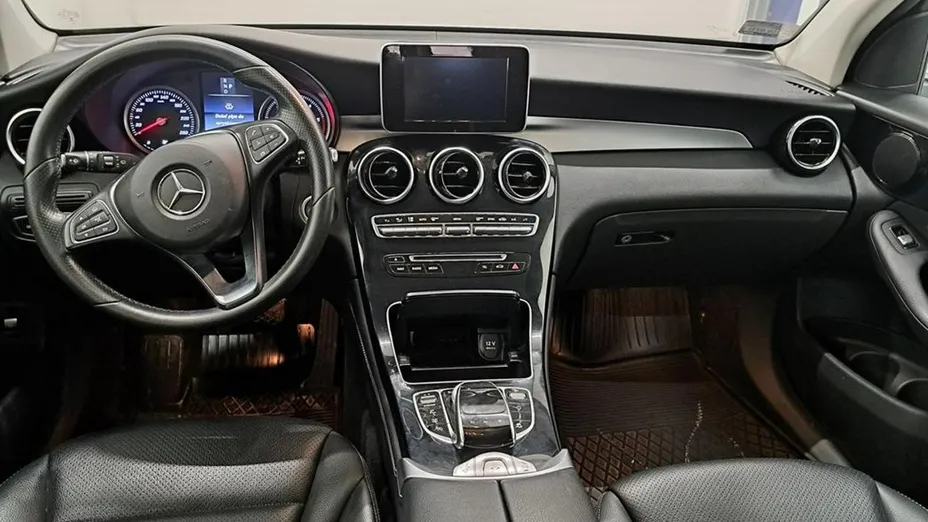 MERCEDES-BENZ GLC -