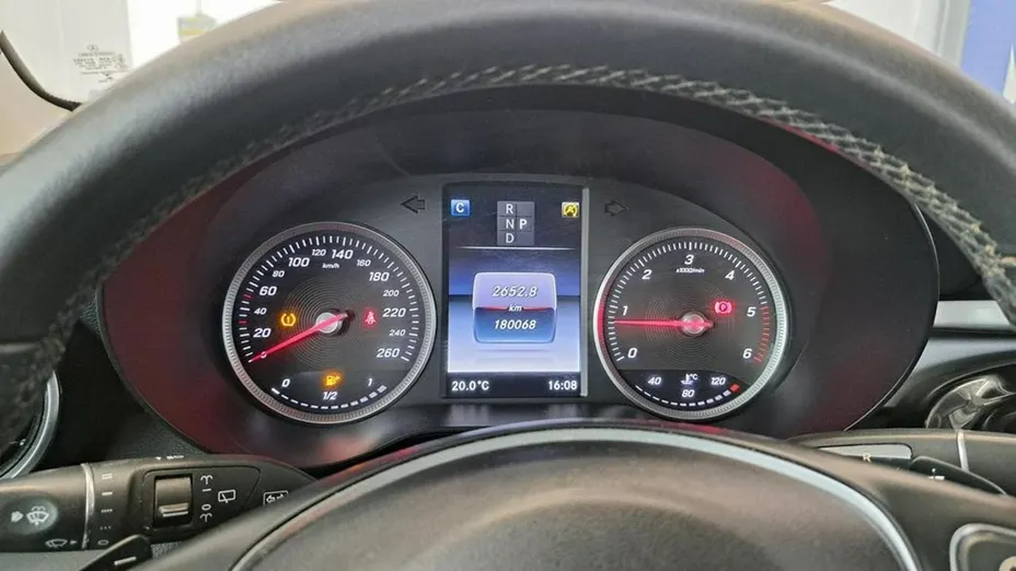 MERCEDES-BENZ GLC -