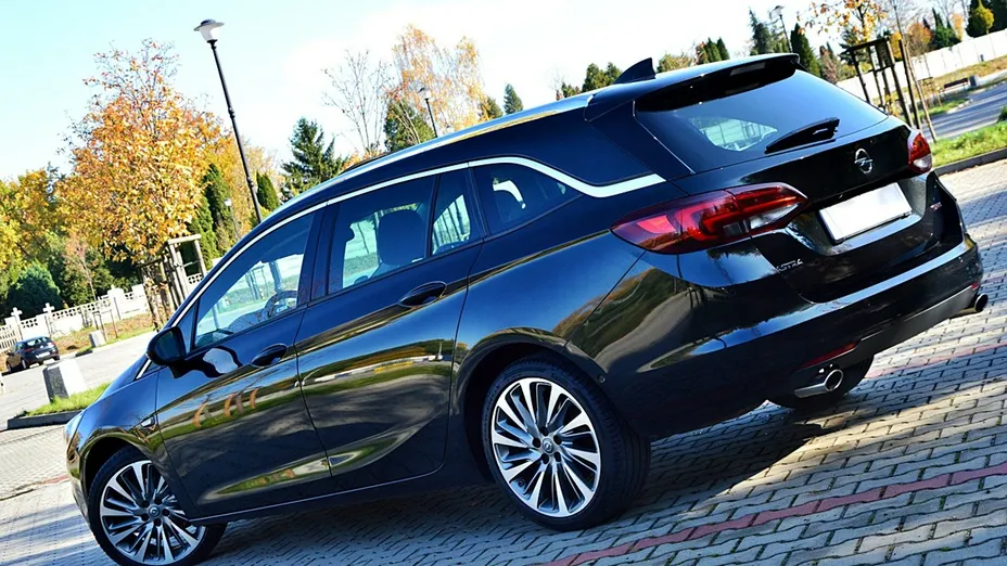OPEL Astra -